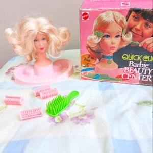 Rare Vintage Barbie Quick Curl Beauty Center